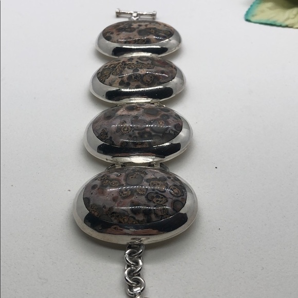 Unique stone and sterling bracelet - Picture 7 of 9